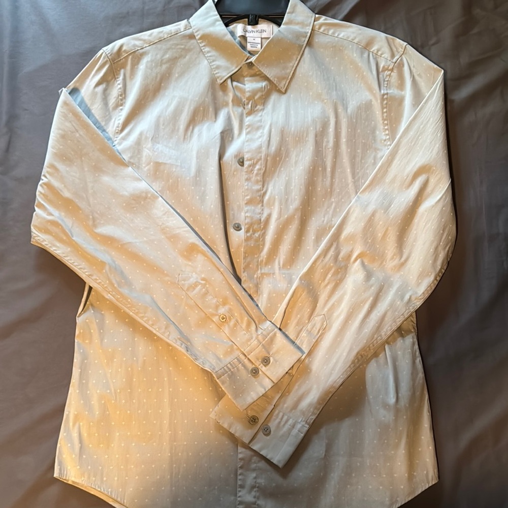 Calvin Klein Cream Dress Shirt Classic Style